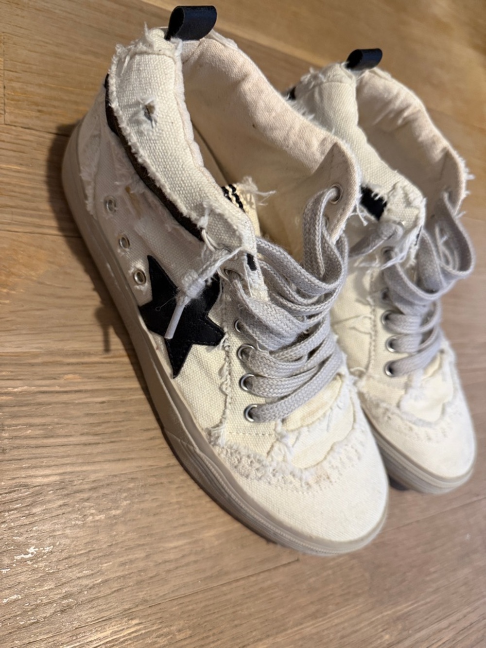 ShuShop White Canvas Sneakers with Black Star
